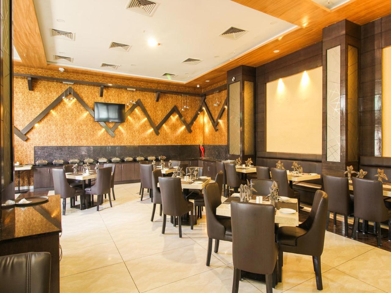 Rio Meridian Hotel Mysore Extérieur photo