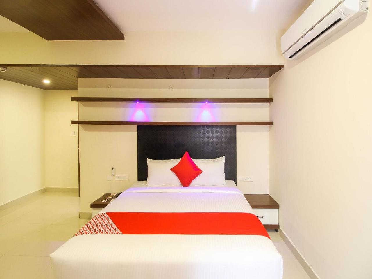 Rio Meridian Hotel Mysore Extérieur photo